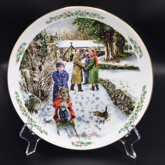 Vintage 1992 Royal Doulton  “Going to Church” Plate - Picture 1 of 7